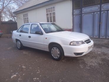 запах авто: Daewoo Nexia: 2012 г., 1.6 л, Механика, Бензин, Седан