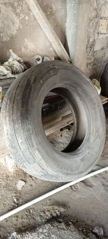 шины диски грузовые: İşlənmiş Şin Michelin 315 / 70 / R 22,5