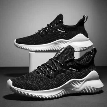 обувь 44: Кросовки новые производство Китай в двух цветах серый и черный