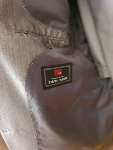 Kostyumlar: Kastyum şalvar desti 25m 3dəfə geyinilib. Təzə kimidi. nömreye zeng — 10