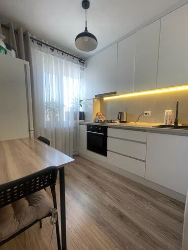 Продажа квартир: 2 комнаты, 50 м², Индивидуалка, 4 этаж, Евроремонт