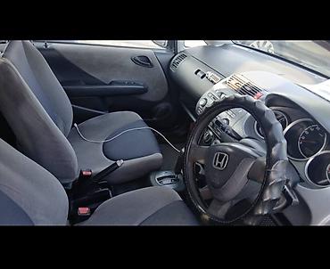 Honda: Honda Fit: 2004 г., 1.5 л, Вариатор, Бензин, Хэтчбэк — 6