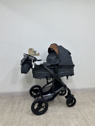 Коляски: Коляска, цвет - Черный, Новый — 40