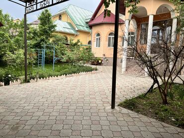 Продажа домов: Дом, 250 м², 7 комнат, Собственник at lalafo.kg — 2 Продажа домов: Дом, 250 м², 7 комнат, Собственник — 2