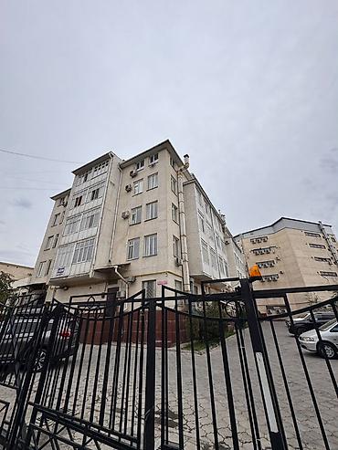 Продажа квартир: 2 комнаты, 71 м², 8 мкр Индивидуалка, 3 этаж, Евроремонт — 1