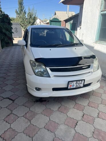 Toyota: Toyota ist: 2003 г., 1.5 л