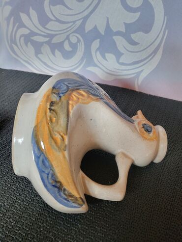 Činije: Bokal nov za zestoko pice rucni rad iz 70ih. Bokal rucni rad,rucno — 7