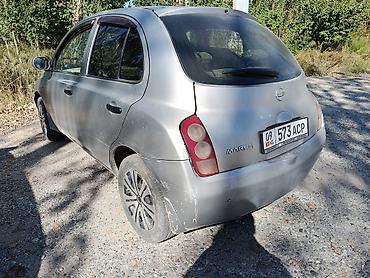 айнек авто: Nissan Март: 2004 г., Хетчбек — 2