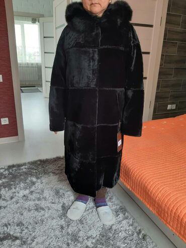 продаю женское пальто: Шуба, Длинная модель, С капюшоном, 2XL (EU 44)