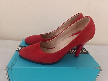 Кроссовки и спортивная обувь: Кроссовки и спортивная обувь — 13