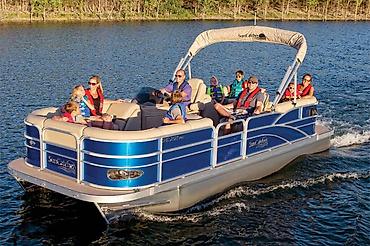 Водный транспорт: Катер, понтонный катер. Изготовление по заказу на заводе — 29