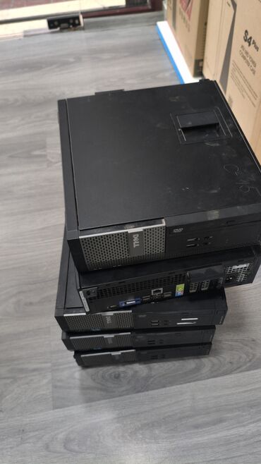 Kompüter ehtiyyat hissələri: 5 eded var 
Cpu G630
4GB ram
60GB ssd