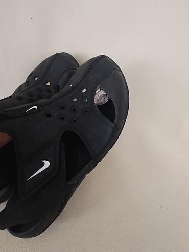 bermude prodaja: NIKE sandale za decaka br 31-Nike sandale za decaka u cnoj boji sa — 6