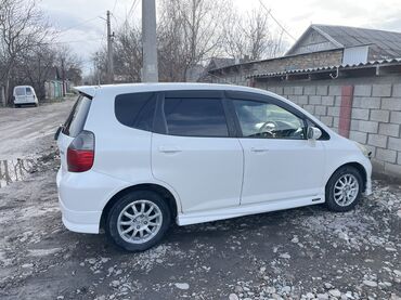 Honda: Honda Fit: 2004 г., 1.3 л, Вариатор, Бензин, Хэтчбэк — 16