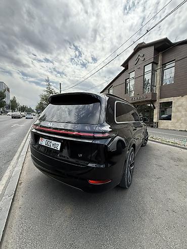 авторынок унаа: Lixiang L9: 2023 г., 1.5 л, Автомат, Электромобиль, Кроссовер — 6
