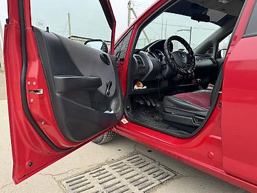 Honda: Honda Jazz: 2002 г., 1.3 л, Механика, Бензин at lalafo.kg — 9 Honda: Honda Jazz: 2002 г., 1.3 л, Механика, Бензин — 9