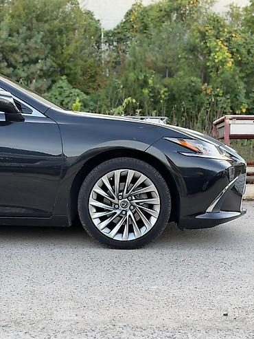 Lexus: Lexus ES: 2020 г., Гибрид, Седан — 38