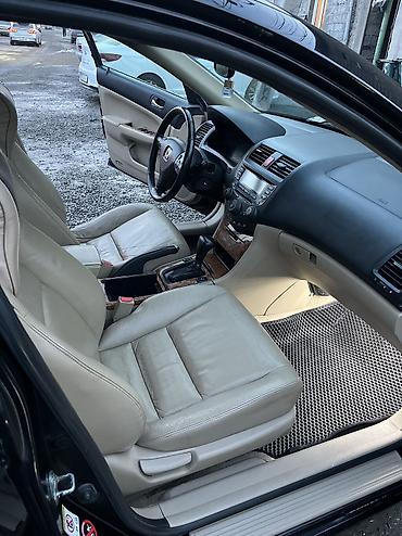 Honda: Honda Accord: 2004 г., 2 л, Автомат, Бензин, Седан — 16