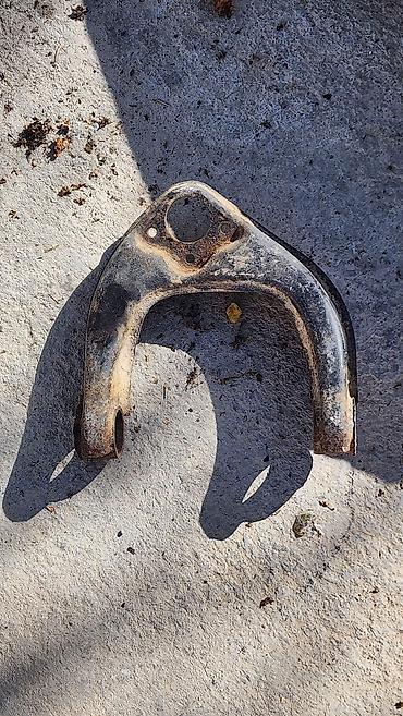 Другие автозапчасти: Запчасти Паджеро 2 Правый дверь 8000 сом Прав зеркало 2000 сом — 5