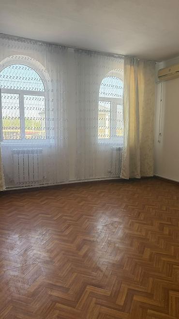 Продажа коттеджей и домов: 6 комнат и более, 216 м², 8 соток, Бишкек, Арча-Бешик ж/м Агентство недвижимости — 15