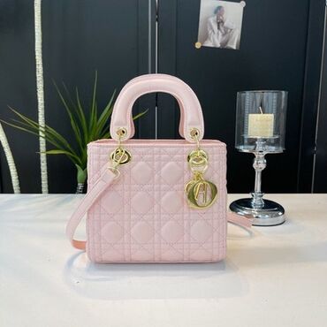 мама доча: Классикалык сумка, Dior, Аялдарга, Жаңы