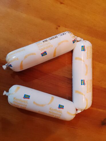 Kompleti namirnica: Paket prehrambenih proizvoda – tri artikla: 1) Goldi – sir — 8