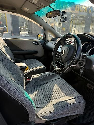 focus фикс: Honda Fit: 2003 г., 1.3 л, Автомат, Бензин, Хэтчбэк — 9