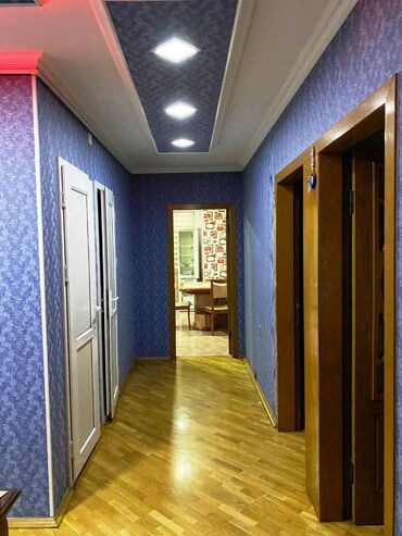 Uzunmüddətli kirayə mənzillər: Razində Talkucka bazarı 252 nömrəli məktəb və Avtoşkolanın yanı 5 — 12