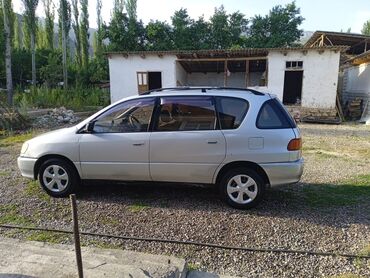 Toyota: Toyota Ipsum: 1996 г., 2 л, Автомат, Бензин, Минивэн