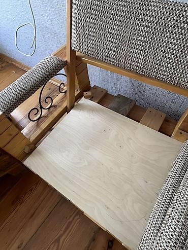 paltar asılqanı taxta: Taxtadan divan dəsti – 1 divan + 2 ikili kreslo - Material: kütləvi — 3