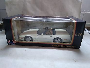 dron thunder: Maisto Chevrolet Corvette Cabrio C4 1/18 beli,kao nov — 1