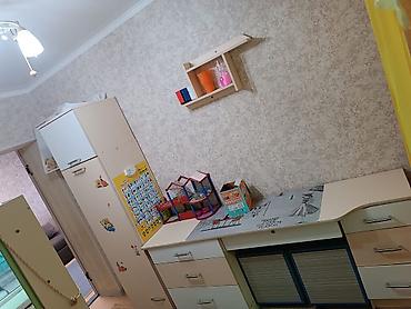 Продажа коттеджей и домов: Продаю дом в районе киркомстром. По номеру телефона доступен только — 18