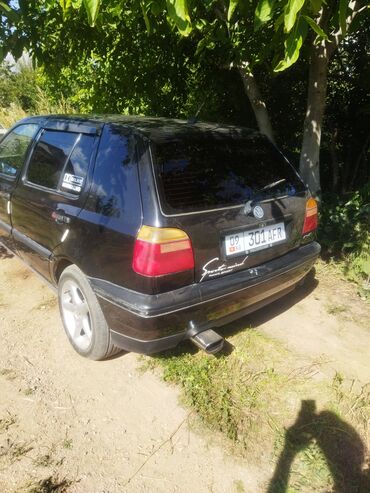 Volkswagen: Volkswagen Golf: 1992 г., 1.8 л, Механика, Бензин, Хэтчбэк — 12