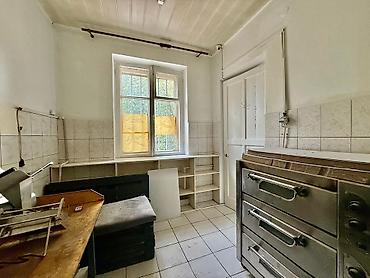 Продажа другой коммерческой недвижимости: 📍 ул. Киевская 🔘Этажи 1/2 🔘220м² Продается коммерция по улице — 10