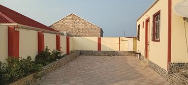 Həyət evləri və villaların satışı: Satılır: həyət evi - Tikili: 1 mərtəbəli fərdi yaşayış evi, qırmızı — 10