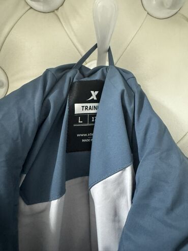 на железных номерах: Зимняя куртка X Training, размер L - Цвет: двухцветная — серо-голубой