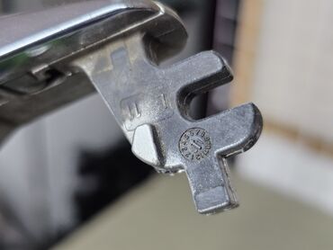 Дверные ручки: Передняя левая дверная ручка Дверная ручка Mercedes-Benz Б/у, Оригинал — 9