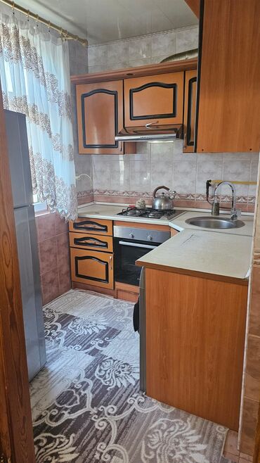 Uzunmüddətli kirayə mənzillər: 3 otaqlı 5/5 YALNIZ AİLƏYƏ kirayə verilir(Azerbaycan vətandaşlığı — 8