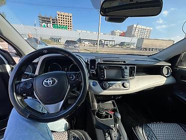 roewe e5: Toyota RAV4: 2018 г., Гибрид, Кроссовер — 4