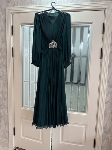 Платья: Вечернее платье, Длинная модель, С рукавами, XL (EU 42)