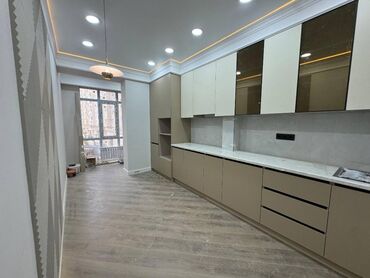 долгосрочный квартира пишпек: 2 комнаты, 61 м², Элитка, 2 этаж, Дизайнерский ремонт