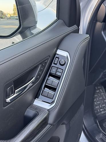 тойота из: Toyota Land Cruiser: 2021 г., 3.5 л, Автомат, Бензин, Внедорожник — 6