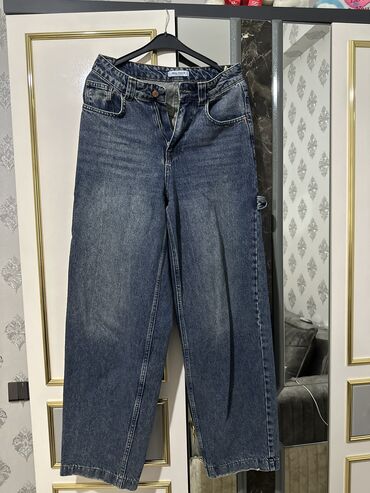 Women's Pants: Sol cevirib salvarlarin her birine baxa bilersiniz. Seliqeli