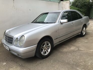 Mercedes-Benz: Mercedes-Benz E-Class: 1999 г., 2.4 л, Механика, Бензин, Седан