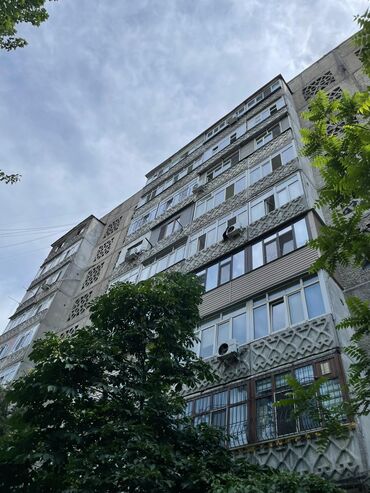 продаю пункт замены масла: 3 комнаты, 81 м², 106 серия, 9 этаж, Косметический ремонт