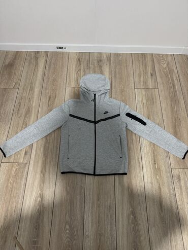 найк теч флиск: Мужской спортивный костюм, M (EU 38), Nike, Б/у, цвет - Серый, Самовывоз, Платная доставка