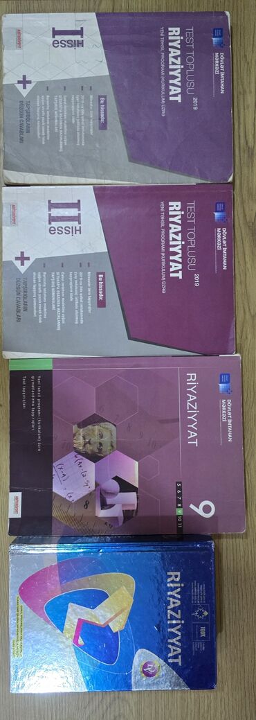 Testlər: 4 kitab 10 manat. Tək-Təkdə satıla bilər