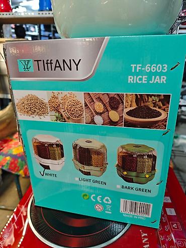 Пищевые контейнеры и ланч-боксы: Пищевой контейнер, цвет - Зеленый, Платная доставка — 9