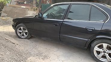 Транспорт: BMW 5 series: 1989 г., 2.5 л, Механика, Бензин, Седан — 4