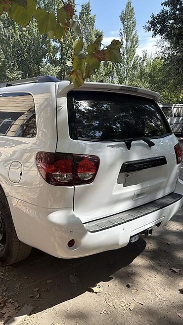 Продажа авто: Toyota Sequoia: 2020 г., 5.7 л, Автомат, Бензин, Внедорожник — 4